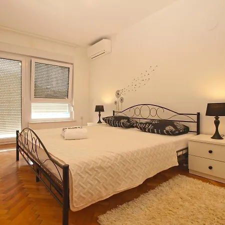 Apartment Danijela 1677